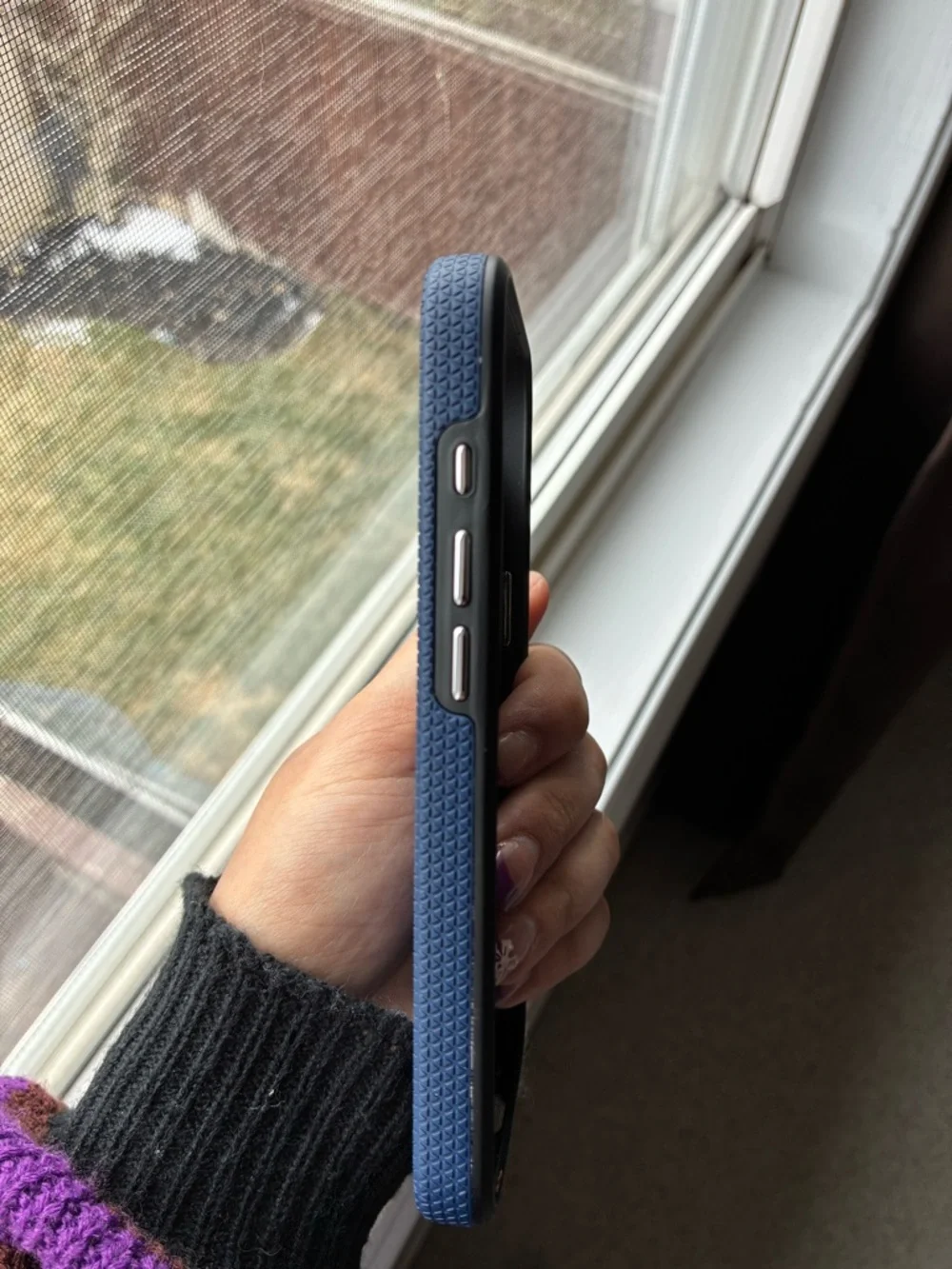 OtterBox Navy Blue Textured Grip Case for iPhone 16e - Picture 3 of 4